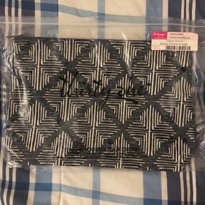 Thirty one zipper pouch